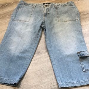 🔹 S O~~Jeans~~Cargo Capris~🔹